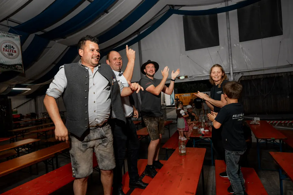 Gründungsfest FF Niederperlesreut - Samstag – Foto 682 von 730