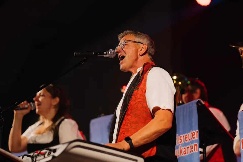 Gründungsfest FF Niederperlesreut - Samstag – Foto 695 von 730