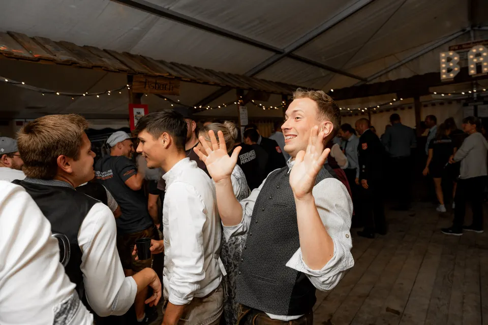 Gründungsfest FF Niederperlesreut - Samstag – Foto 719 von 730
