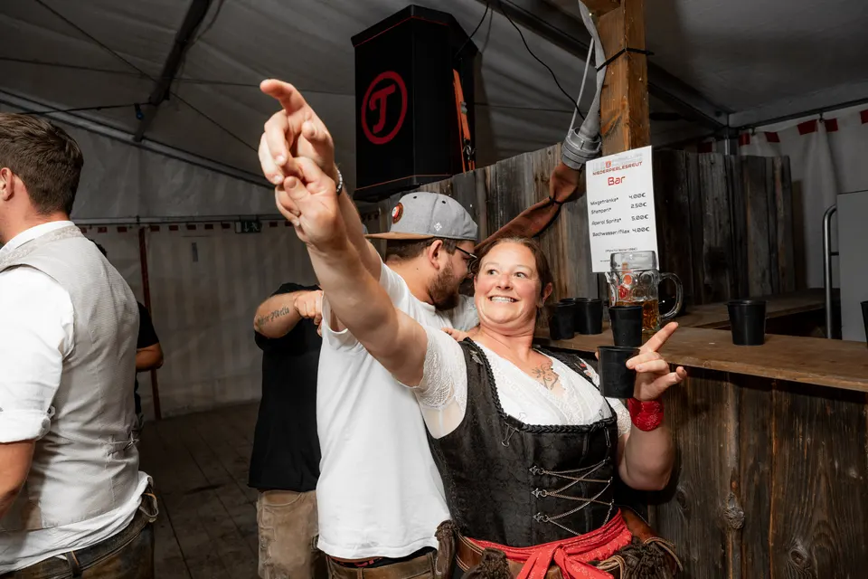 Gründungsfest FF Niederperlesreut - Samstag – Foto 725 von 730