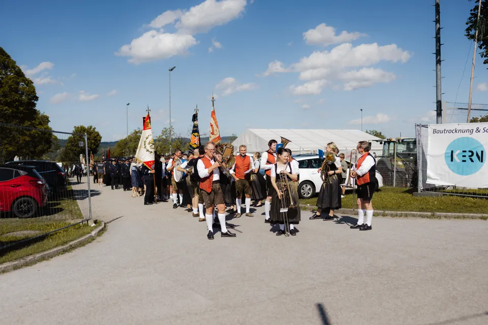 Gründungsfest FF Niederperlesreut - Samstag – Foto 94 von 730
