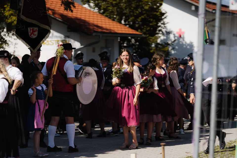 Gründungsfest FF Niederperlesreut - Samstag – Foto 96 von 730