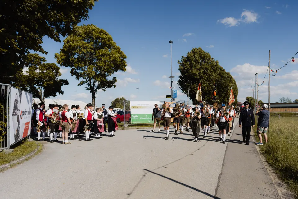 Gründungsfest FF Niederperlesreut - Samstag – Foto 99 von 730